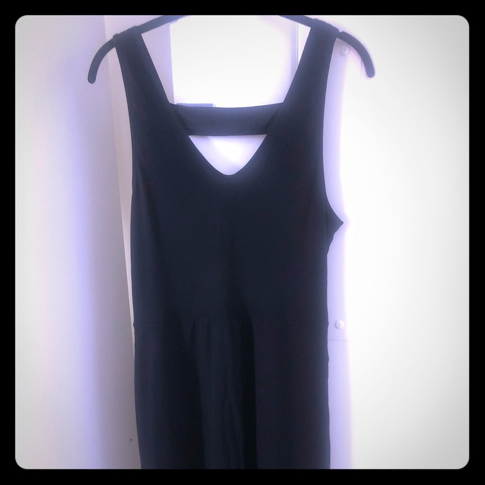 Swingy, slinky Banana Republic Short Dress